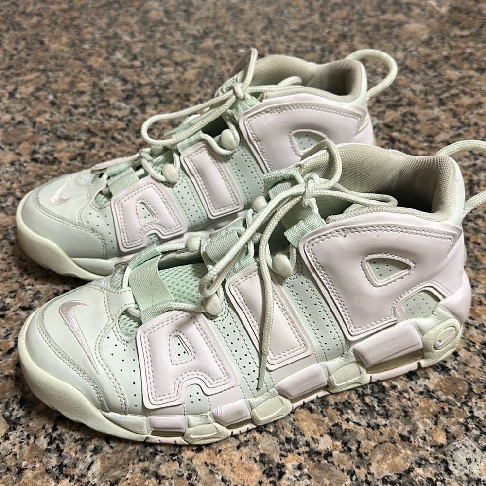 Amazing 2017 Nike Air More Uptempo Sneakers size 8.5
